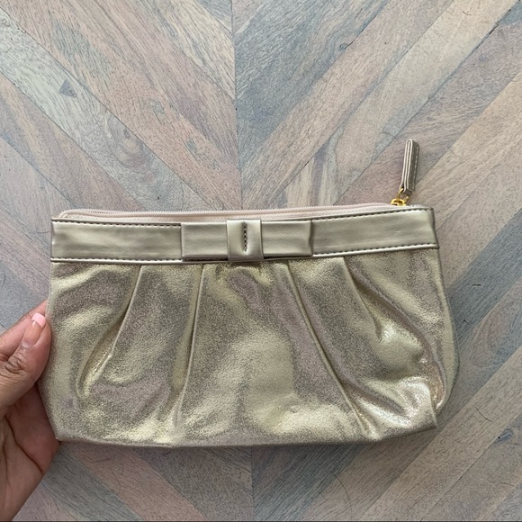 No brand pouch ❤️✨ - Picture 1 of 2